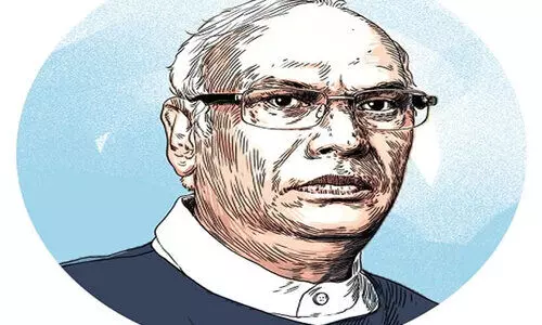 ഗാന്ധി കുടുംബത്തിന്റെ വിശ്വസ്തനായ സോലില്ലദ സരദാര