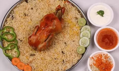 കുഴി ഇഷ്ടമില്ലാത്തവർക്കും കഴിക്കാം; വീട്ടിലെ അടുപ്പിൽ കുഴിമന്തി ഉണ്ടാക്കുന്നതിങ്ങനെ...