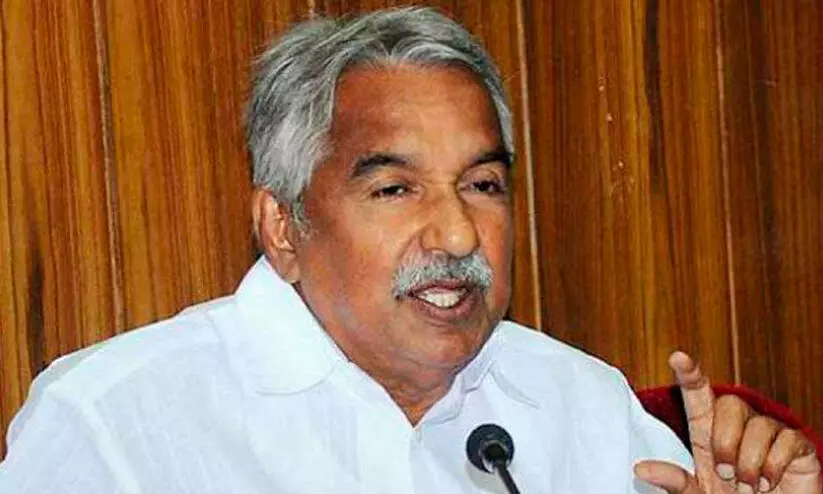 ഖാര്‍ഗെക്ക് വേണ്ടി ഉമ്മൻ ചാണ്ടിയും രംഗത്ത്; പരിചയ സമ്പന്നനായ മുതിര്‍ന്ന നേതാവെന്ന്