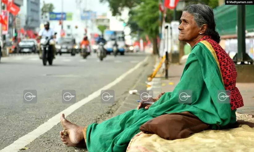 എൻഡോസൾഫാൻ: ദയാബായി സെക്രട്ടേറിയറ്റ്​ നടയിൽ നിരാഹാരസമരം തുടങ്ങി