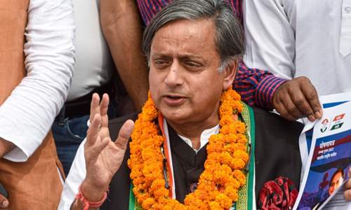 തിരുത്തൽപ​ക്ഷം ചുവടുമാറ്റി;  കാരണം അറിയില്ല -തരൂർ