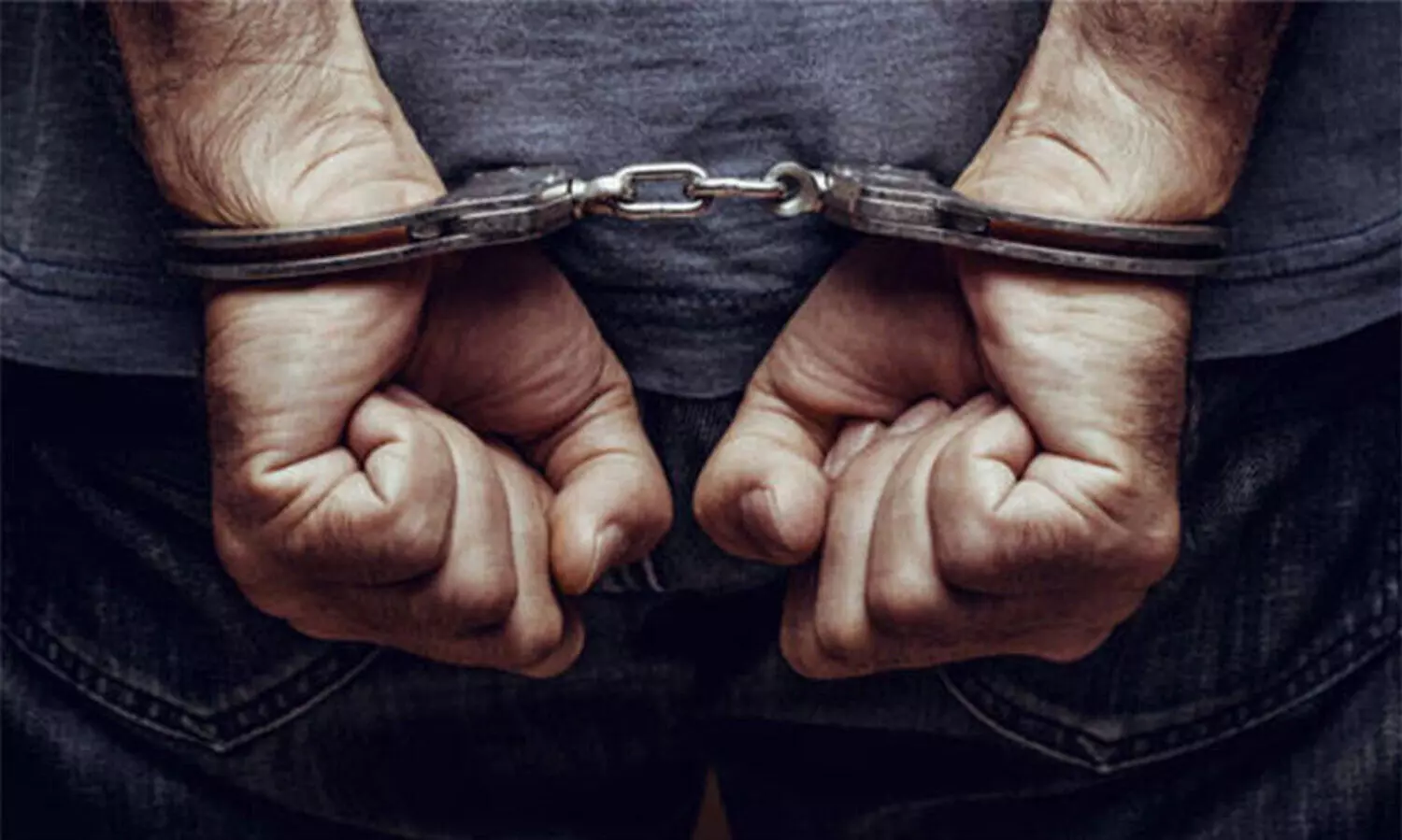 thief who escaped by pointing a gun at the police was arrested