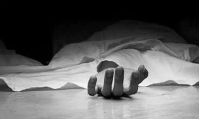 Teenage girl kills self after parents fail to buy her an iPhone in Nagpur