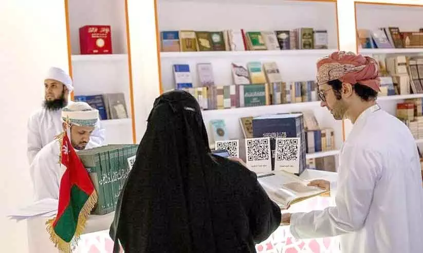റിയാദ് അന്താരാഷ്ട്ര പുസ്തകമേള: സന്ദർശകരെ ആകർഷിച്ച് ഒമാൻ പവിലിയൻ