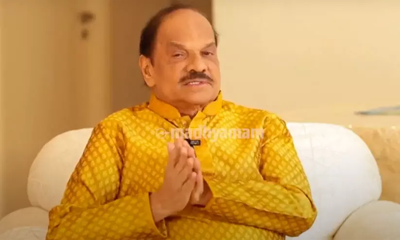 അറ്റ്ലസ് രാമചന്ദ്രൻ മരിച്ചെന്നു കേട്ടപ്പോൾ ഞാൻ കരഞ്ഞതെന്തിന്? -വൈറലായി മുൻ മജിസ്ട്രേറ്റിെൻറ കുറിപ്പ് അറ്റ്ലസ് രാമചന്ദ്രൻ മരിച്ചെന്നു കേട്ടപ്പോൾ ഞാൻ കരഞ്ഞതെന്തിന്? -വൈറലായി മുൻ മജിസ്ട്രേറ്റിെൻറ കുറിപ്പ്