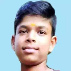 സൈ​ക്കി​ൾ മ​റി​ഞ്ഞ് പ​രി​ക്കേ​റ്റ വി​ദ്യാ​ർ​ഥി മ​രി​ച്ചു