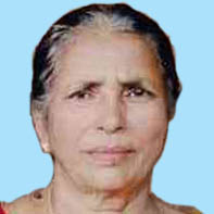 റോ​ഡ് മു​റി​ച്ചു​കി​ട​ക്കു​ന്ന​തി​നി​ടെ വീ​ട്ട​മ്മ കാ​റി​ടി​ച്ച് മ​രി​ച്ചു