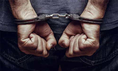 thief who escaped by pointing a gun at the police was arrested