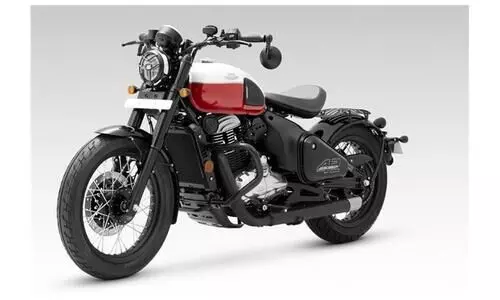 Jawa 42 Bobber Launched: Check price, booking amount, specs and other details