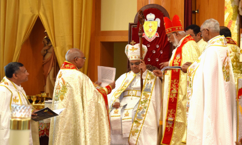 ഷികാഗോ രൂപത ബിഷപ്പായി മാർ ജോയി ആലപ്പാട്ട് അഭിഷിക്തനായി
