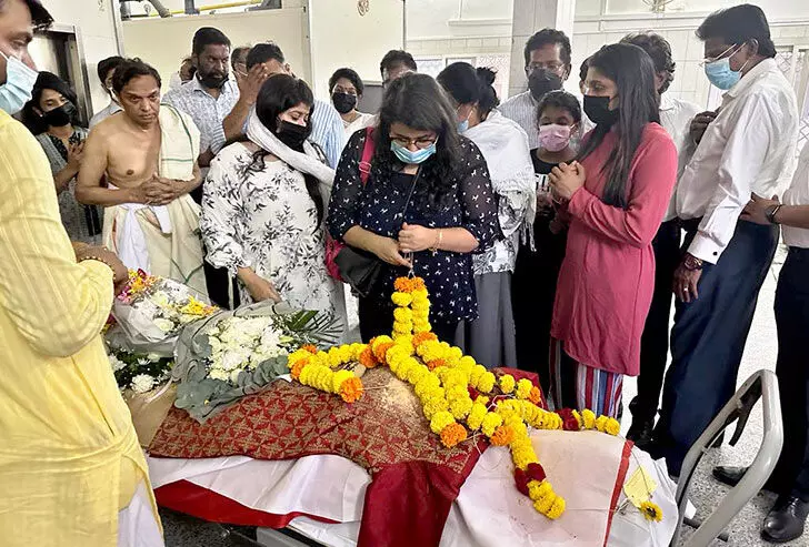 ഇനി ജനകോടികളുടെ ഓർമകളിൽ...