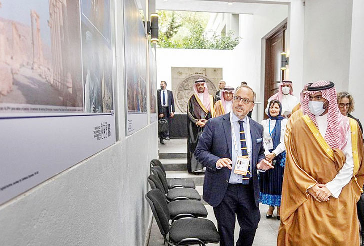 മന്ത്രി യുനെസ്കോ സാംസ്കാരിക മേള സന്ദർശിച്ചു മന്ത്രി യുനെസ്കോ സാംസ്കാരിക മേള സന്ദർശിച്ചു