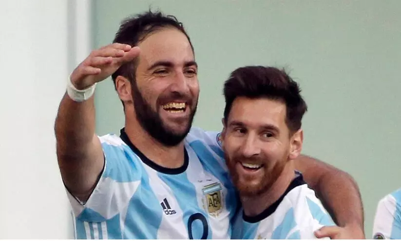 ഗോൺസാലോ ഹിഗ്വെയ്ൻ കളി മതിയാക്കുന്നു; നിറമിഴികളോടെ മുൻ അർജന്റീന താരത്തിന്റെ വിരമിക്കൽ പ്രഖ്യാപനം