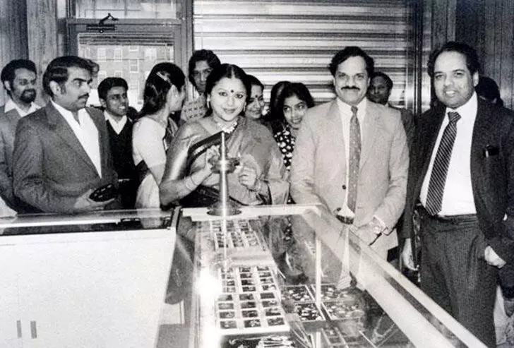 അ​റ്റ് ലസ് രാ​മ​ച​ന്ദ്ര​ൻ: ജ്വ​ല്ല​റി മേ​ഖ​ല​യി​ലെ തു​ട​ക്കം കു​വൈ​ത്തി​ൽ​ നി​ന്ന്