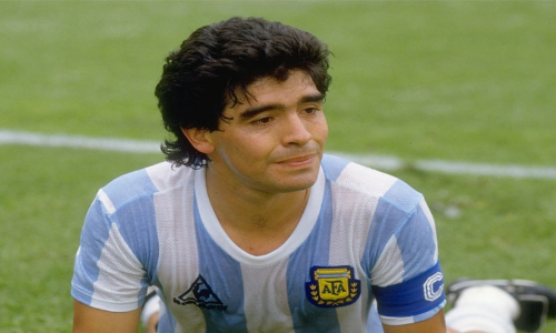 വിയർപ്പുണങ്ങാത്ത ഓർമകളായി ഡീഗോ ഇവിടെയുണ്ട്