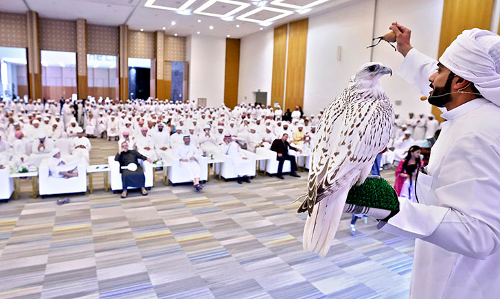 അഡിഹെക്‌സ് എക്‌സിബിഷൻ: ഫാൽക്കൺ ലേലത്തിൽ പോയത് രണ്ടേകാൽ കോടി രൂപക്ക്