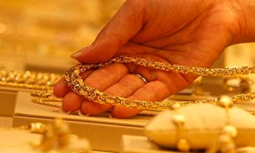 ജ്വ​ല്ല​റി​യി​ൽ​നി​ന്ന് ആ​ഭ​ര​ണം മോ​ഷ്ടി​ച്ച യു​വാ​വ് അ​റ​സ്റ്റി​ൽ