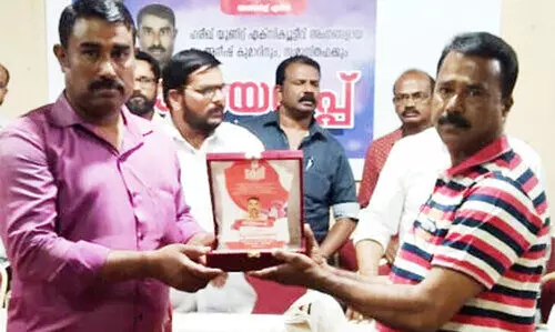 മുസ്തഫക്ക് കേളി യാത്രയയപ്പ് നൽകി