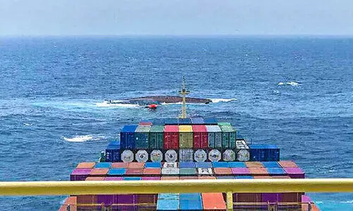 അപകടത്തിൽപെട്ട 19 ഇന്ത്യൻ കപ്പൽ ജീവനക്കാരെ ഒമാൻ രക്ഷിച്ചു