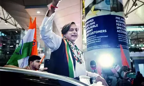 വലിയ നേതാക്കളുടെ പിന്തുണ പ്രതീക്ഷിച്ചിട്ടില്ല; പ്രവർത്തകർ കൂടെയുണ്ടെന്ന് ശശി തരൂർ