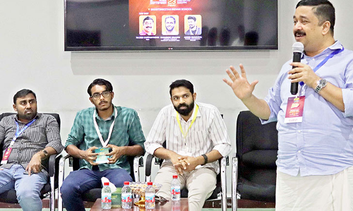 അ​ലി​ഫ് സ്റ്റു​ഡ​ൻ​റ്​​സ് ഇ​ന്ത്യ ക്യാ​മ്പ്