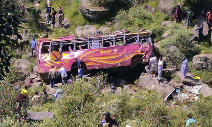 ഉത്തരാഖണ്ഡിൽ ബസ് മറിഞ്ഞ് 25മരണം; 21 പേർക്ക് പരിക്ക് ഉത്തരാഖണ്ഡിൽ ബസ് മറിഞ്ഞ് 25മരണം; 21 പേർക്ക് പരിക്ക്