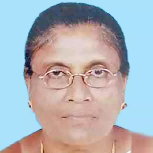 ന​ട​ക്കാ​നി​റ​ങ്ങി​യ വ​യോ​ധി​ക റോ​ഡി​ൽ മ​രി​ച്ച നി​ല​യി​ൽ