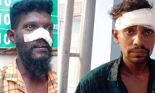 രണ്ട് യുവാക്കൾക്ക് വെട്ടേറ്റു