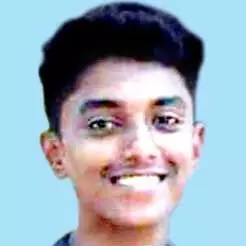 ബസ് സ്‌കൂട്ടറിലിടിച്ച് വിദ്യാര്‍ഥിക്ക് ദാരുണാന്ത്യം