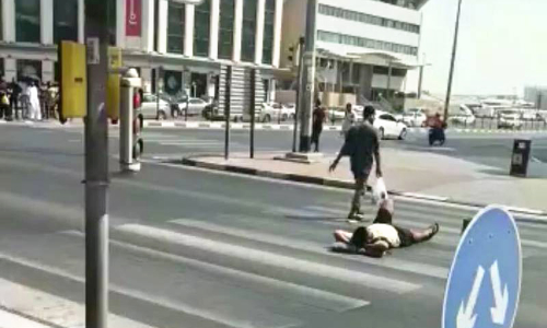 തലചായ്ക്കാൻ നടുറോഡിൽ; തടവറയിൽ കിടക്കാമെന്ന് പൊലീസ്