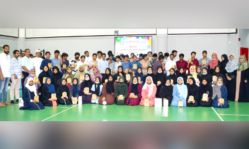 പൊ​തു​പ​രീ​ക്ഷ വി​ജ​യി​ക​ളെ ആ​ദ​രി​ച്ചു