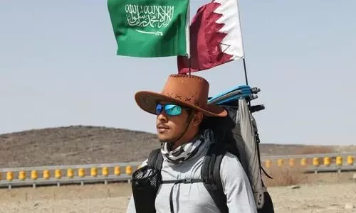 ലോകകപ്പ് ഫുട്ബാൾ; ജിദ്ദയിൽ നിന്നും ഖത്തറിലേക്ക് സൗദി യുവാവിന്റെ കാൽനട യാത്ര തുടരുന്നു