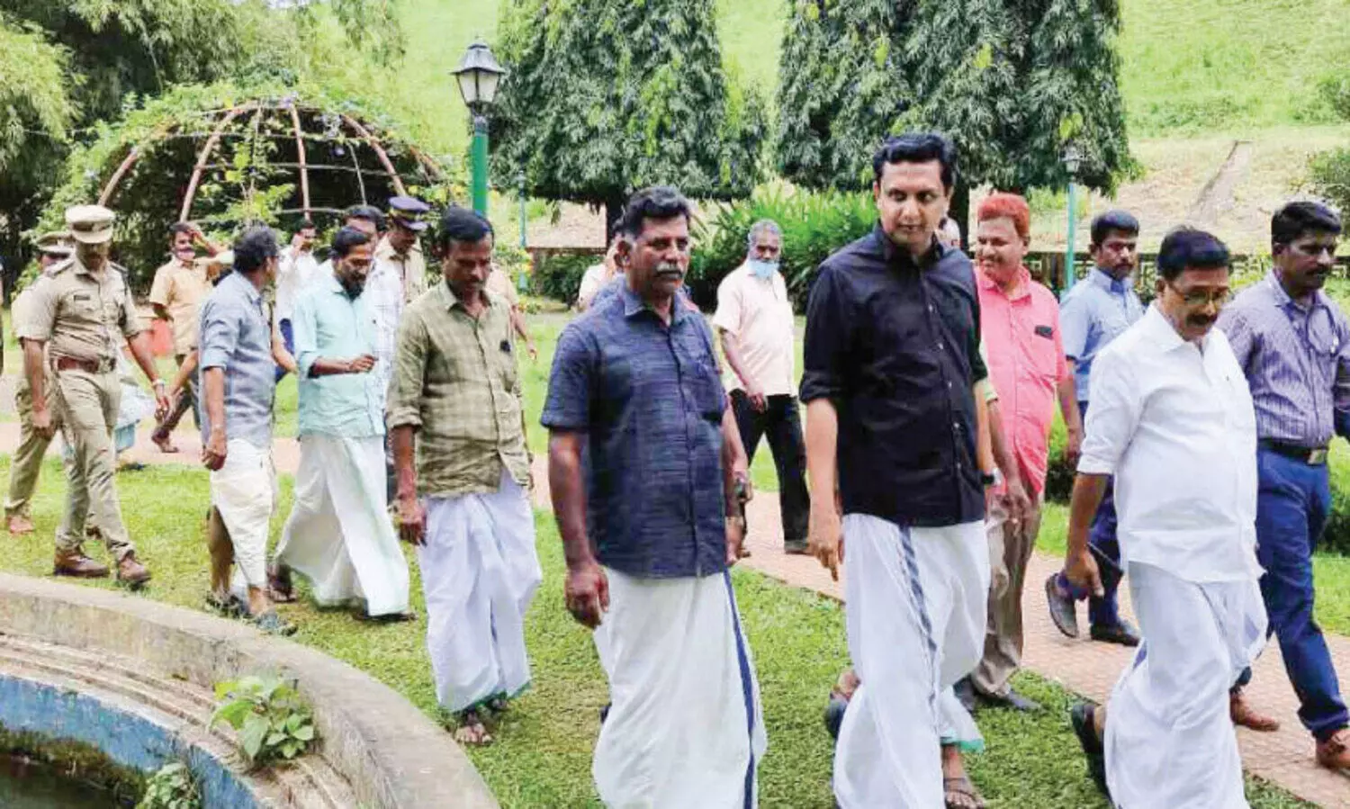 നെല്ലിയാമ്പതിയിൽ കാരവൻ ടൂറിസം ആരംഭിക്കും -മന്ത്രി മുഹമ്മദ് റിയാസ്