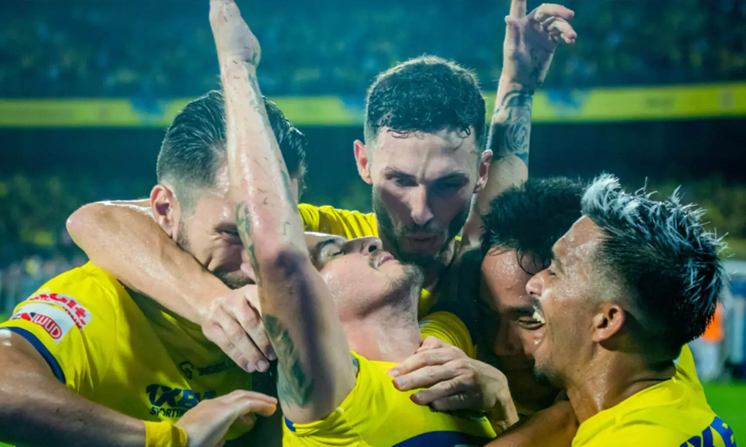 കലിപ്പനായി കലിയൂഷ്നി, കിടിലൻ തുടക്കവുമായി ബ്ലാസ്റ്റേഴ്സ്