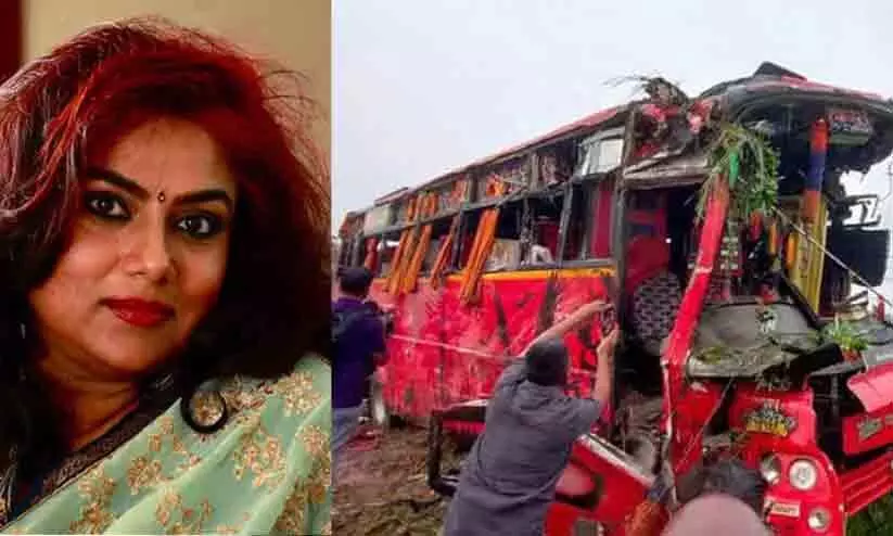 വിദ്യാലയങ്ങളുടെ വിനോദയാത്രകൾ കെ.എസ്.ആർ.ടി.സി ബസിലാക്കണം -നടി രഞ്ജിനി വിദ്യാലയങ്ങളുടെ വിനോദയാത്രകൾ കെ.എസ്.ആർ.ടി.സി ബസിലാക്കണം -നടി രഞ്ജിനി