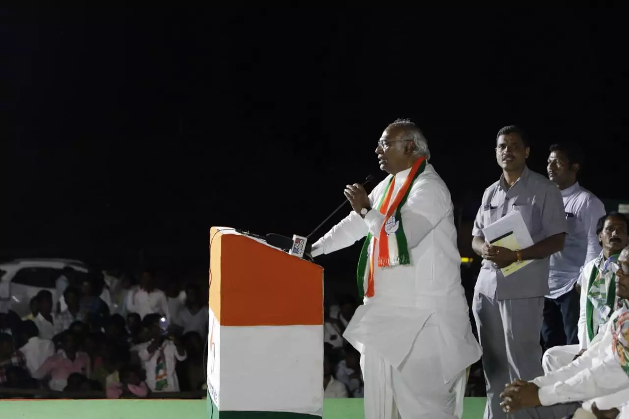 മല്ലികാർജുൻ ഖാ​​ർ​​ഗെ