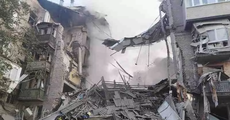 സപോറിഷ്യയിലും ഖേഴ്സണിലും തീതുപ്പി റഷ്യ; 16 മരണം