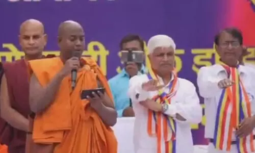 ഡൽഹിയിൽ ബുദ്ധമതത്തിലേക്ക്​ കൂട്ട പരിവർത്തനം; ആപ്​ മന്ത്രി പ​ങ്കെടുത്തത്​ വിവാദമാക്കി ബി.ജെ.പി