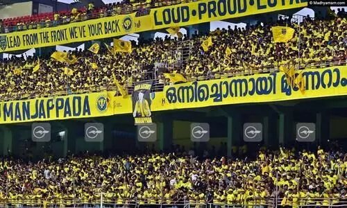 വല കുലുങ്ങാതെ വിരസ പകുതി, മൂർച്ചയില്ലാതെ മഞ്ഞപ്പട