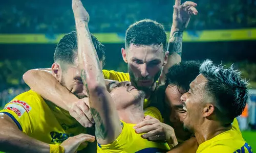 ഗോ....കേരള ബ്ലാസ്റ്റേഴ്സ് ഗോ....കേരള ബ്ലാസ്റ്റേഴ്സ്