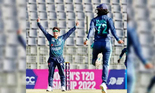 വനിത ഏഷ്യ കപ്പ് ക്രിക്കറ്റ്; പാ​കി​സ്താ​നോ​ട് തോ​റ്റ് ഇ​ന്ത്യ