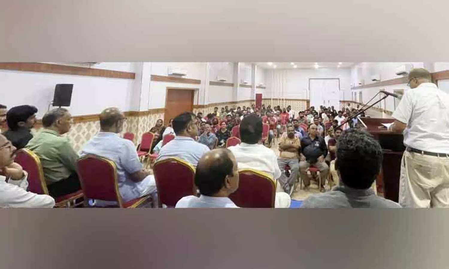 കോടിയേരി ബാലകൃഷ്ണന് അന്ത്യാഭിവാദ്യമര്‍പ്പിച്ച് റാസല്‍ഖൈമ