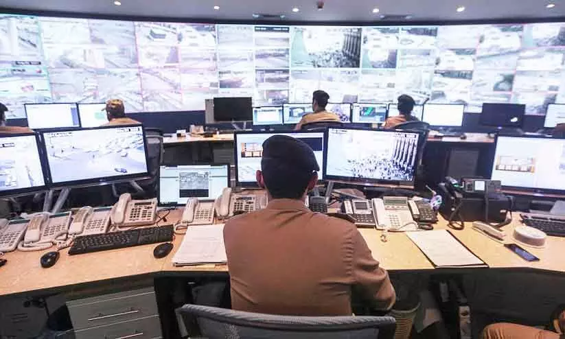 സുരക്ഷ നിരീക്ഷണ കാമറകൾ സ്ഥാപിക്കണം; ലംഘിച്ചാൽ പിഴ സുരക്ഷ നിരീക്ഷണ കാമറകൾ സ്ഥാപിക്കണം; ലംഘിച്ചാൽ പിഴ