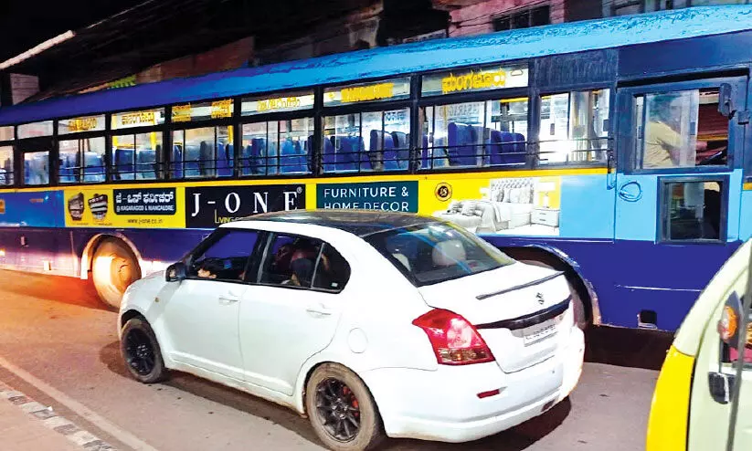 രാത്രി നഗരഗതാഗതം തലങ്ങും വിലങ്ങും രാത്രി നഗരഗതാഗതം തലങ്ങും വിലങ്ങും