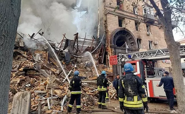 യുക്രെയ്ന് പുതിയ ആയുധങ്ങളും യുദ്ധോപകരണങ്ങളും പ്രഖ്യാപിച്ച് യു.എസ് യുക്രെയ്ന് പുതിയ ആയുധങ്ങളും യുദ്ധോപകരണങ്ങളും പ്രഖ്യാപിച്ച് യു.എസ്