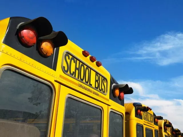 ഖത്വീഫിൽ സ്കൂൾ ബസിൽ വിദ്യാർഥി ശ്വാസംമുട്ടി മരിച്ചു ഖത്വീഫിൽ സ്കൂൾ ബസിൽ വിദ്യാർഥി ശ്വാസംമുട്ടി മരിച്ചു