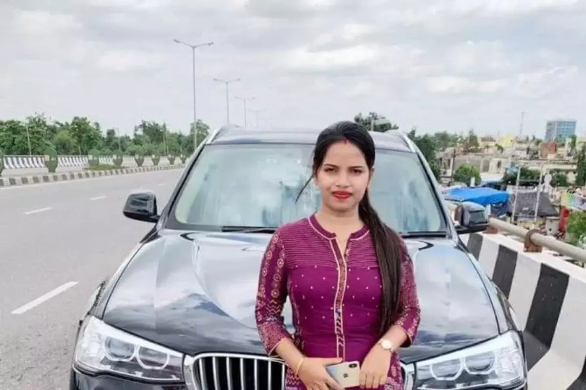 രാഷ്ട്രീയക്കാരനേയും സിനിമ നിർമ്മാതാവിനേയും വ്യവസായിയേയും ഹണിട്രാപ്പിൽപെടുത്തി; യുവതി അറസ്റ്റിൽ