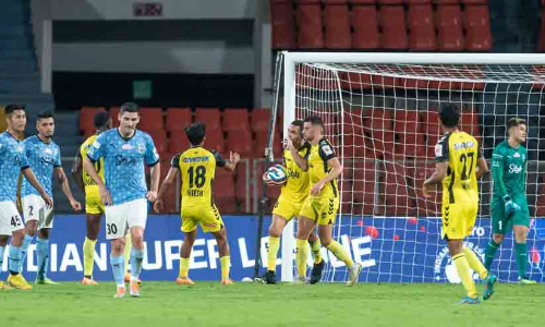 ഐ.എസ്.എല്ലിൽ ഗോൾപൂരം; കരുത്തരുടെ അങ്കത്തിൽ സമനില