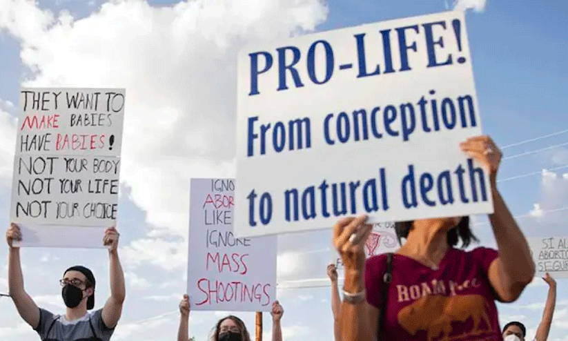 ഗർഭച്ഛിദ്രം നിയമ വിധേയമാക്കൽ: മെക്സിക്കൊയിൽ പ്രതിഷേധവുമായി ആയിരങ്ങൾ തെരുവിൽ