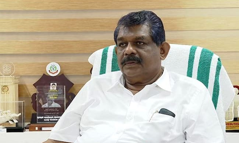 നിയമവിരുദ്ധമായ സംവിധാനങ്ങളുള്ള വാഹനങ്ങള് നിരത്തിലിറക്കാന് അനുവദിക്കുകയില്ലെന്ന് ആന്റണി രാജു നിയമവിരുദ്ധമായ സംവിധാനങ്ങളുള്ള വാഹനങ്ങള് നിരത്തിലിറക്കാന് അനുവദിക്കുകയില്ലെന്ന് ആന്റണി രാജു